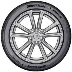 Car tire Bridgestone Blizzak 6