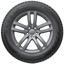 Car tire Hankook Winter i*cept X