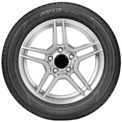 Car tire Yokohama Avid S30B